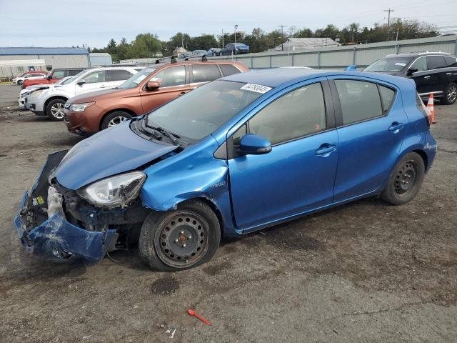 2015 TOYOTA PRIUS C, 