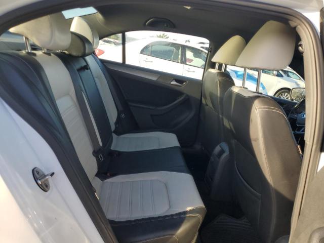 3VWD17AJ9GM360693 - 2016 VOLKSWAGEN JETTA SPORT 白色 照片 10