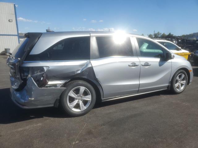 5FNRL6H75KB041988 - 2019 HONDA ODYSSEY EXL SILVER photo 3