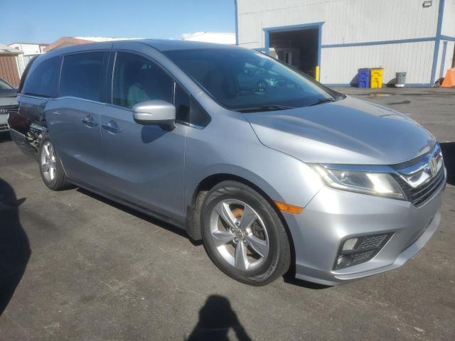 5FNRL6H75KB041988 - 2019 HONDA ODYSSEY EXL SILVER photo 4