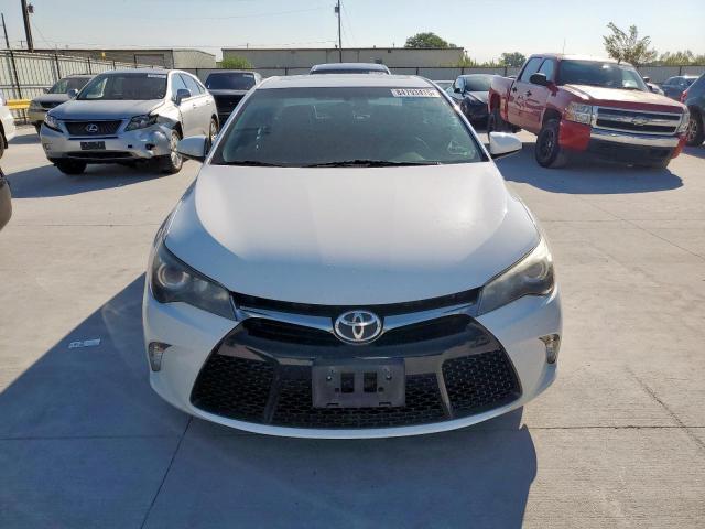 4T1BF1FK9HU383278 - 2017 TOYOTA CAMRY LE WHITE photo 5