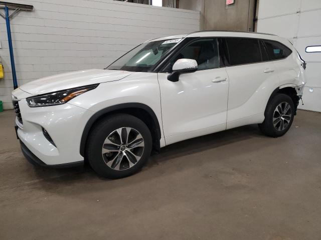 2021 TOYOTA HIGHLANDER XLE, 