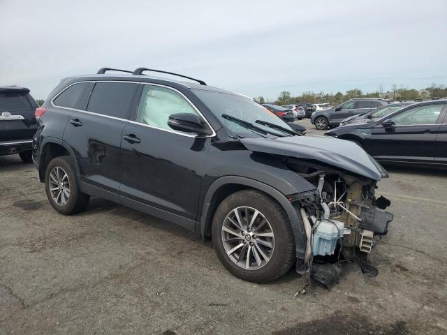 5TDJZRFH2KS620229 - 2019 TOYOTA HIGHLANDER SE 黑色 照片 4