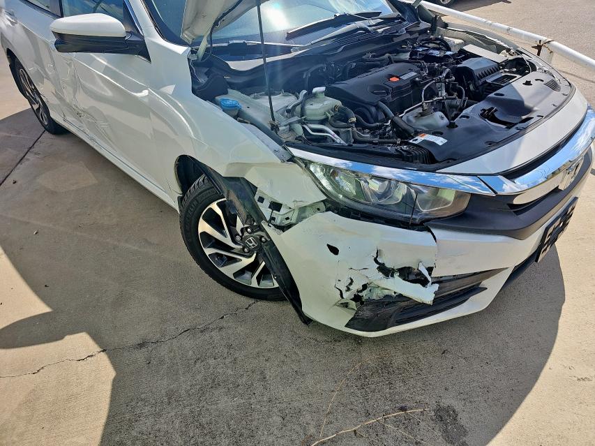 19XFC2F72HE065811 - 2017 HONDA CIVIC EX WHITE photo 11