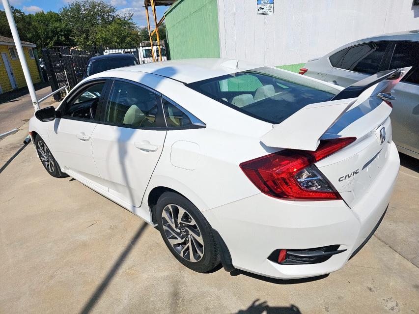 19XFC2F72HE065811 - 2017 HONDA CIVIC EX WHITE photo 3
