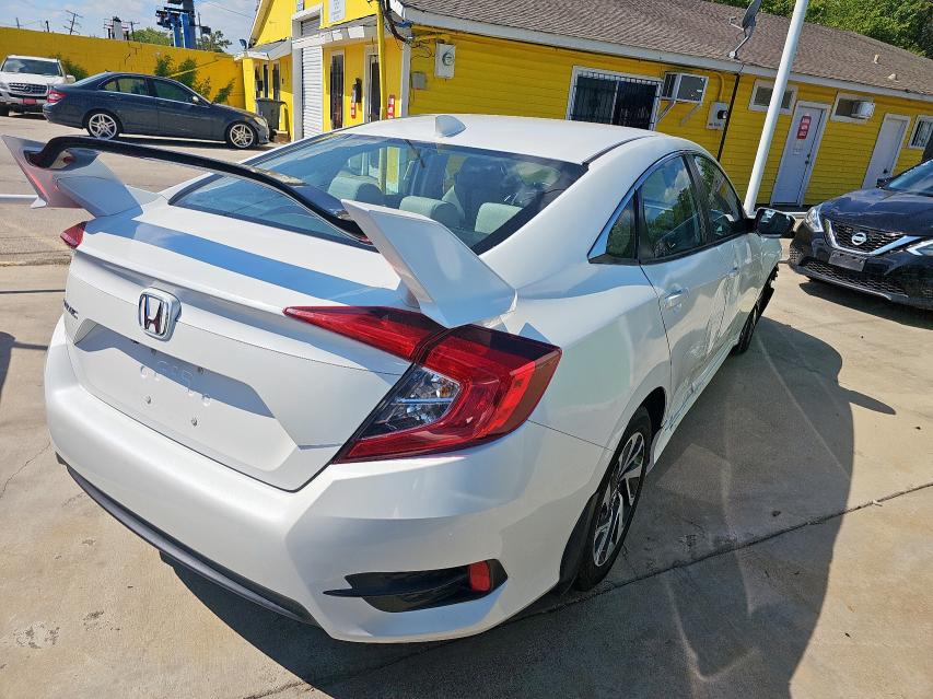 19XFC2F72HE065811 - 2017 HONDA CIVIC EX WHITE photo 4