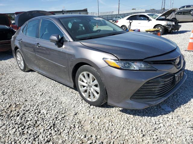 4T1B11HK4KU726453 - 2019 TOYOTA CAMRY L GRAY photo 4