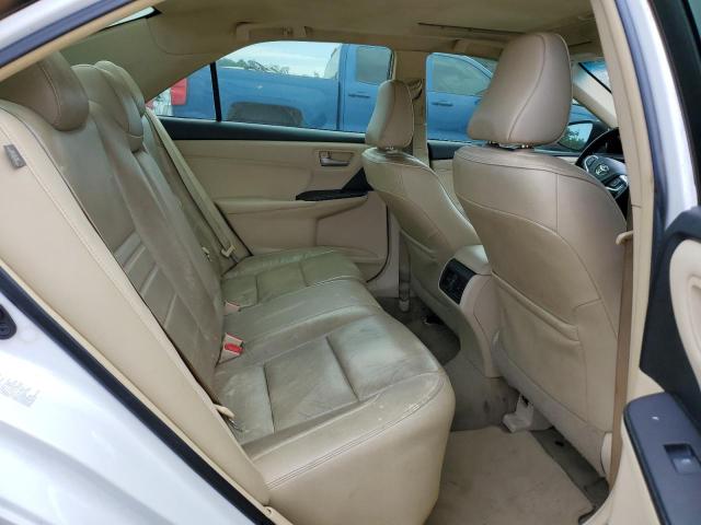 4T1BF1FK5GU597702 - 2016 TOYOTA CAMRY LE WHITE photo 10