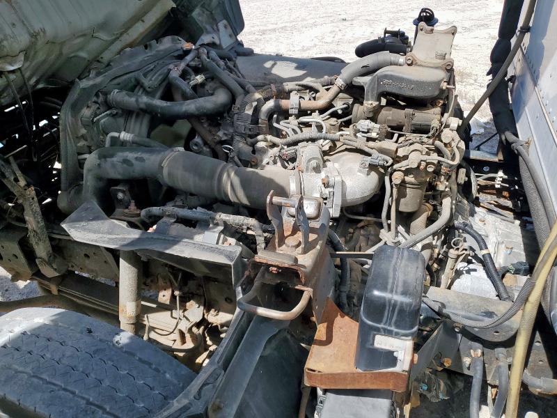 JALE5W168H7900773 - 2017 ISUZU NQR WHITE photo 12