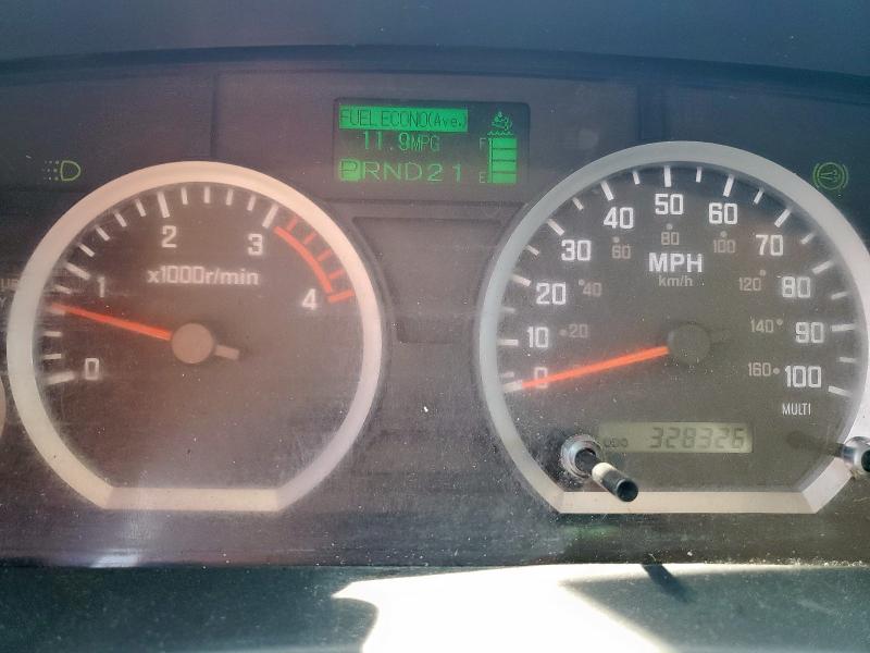 JALE5W168H7900773 - 2017 ISUZU NQR WHITE photo 9