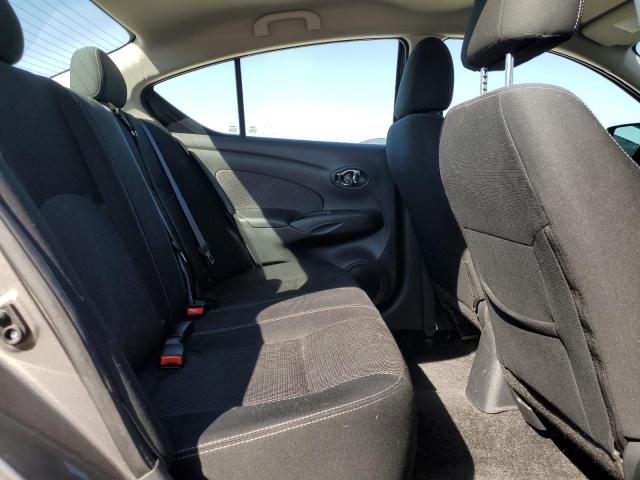 3N1CN7AP0GL916535 - 2016 NISSAN VERSA S Boz foto 10