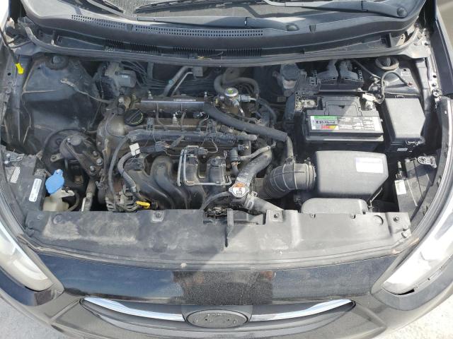 KMHCT5AE7HU307094 - 2017 HYUNDAI ACCENT SE Черный фото 11