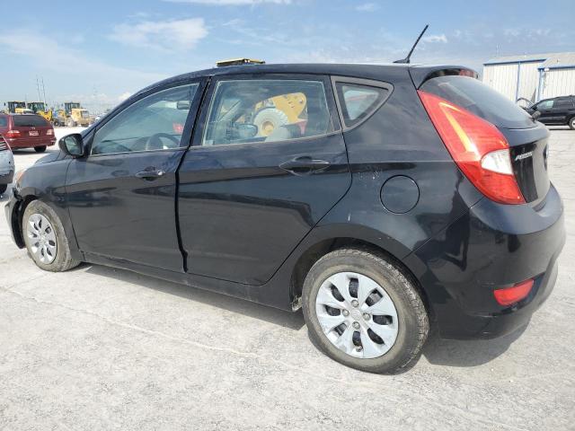 KMHCT5AE7HU307094 - 2017 HYUNDAI ACCENT SE Черный фото 2
