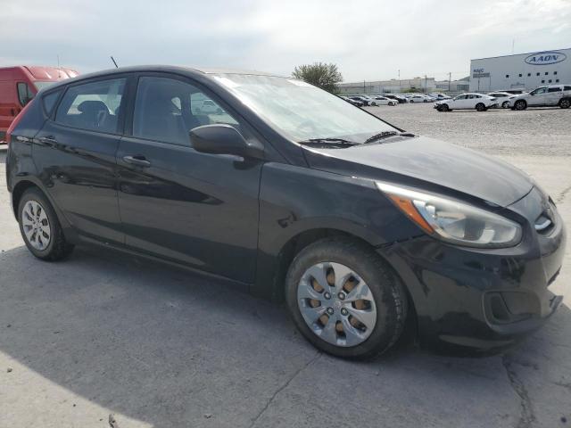 KMHCT5AE7HU307094 - 2017 HYUNDAI ACCENT SE Черный фото 4