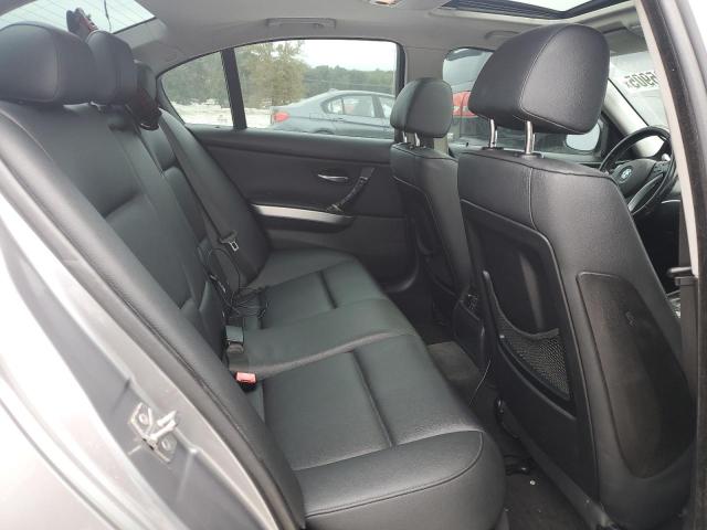 WBAPH73569A175056 - 2009 BMW 328 I GRAY photo 10