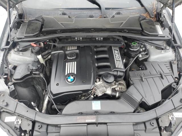 WBAPH73569A175056 - 2009 BMW 328 I GRAY photo 11