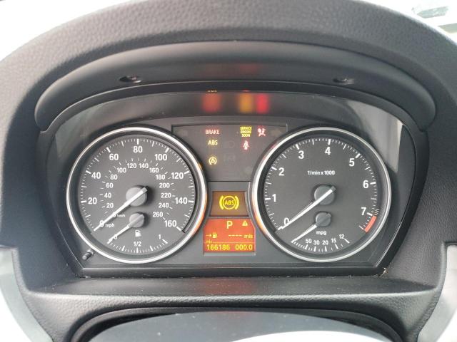 WBAPH73569A175056 - 2009 BMW 328 I GRAY photo 9