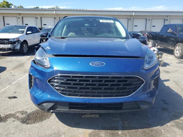 1FMCU9G67NUB67998 - 2022 FORD ESCAPE SE BLUE photo 5