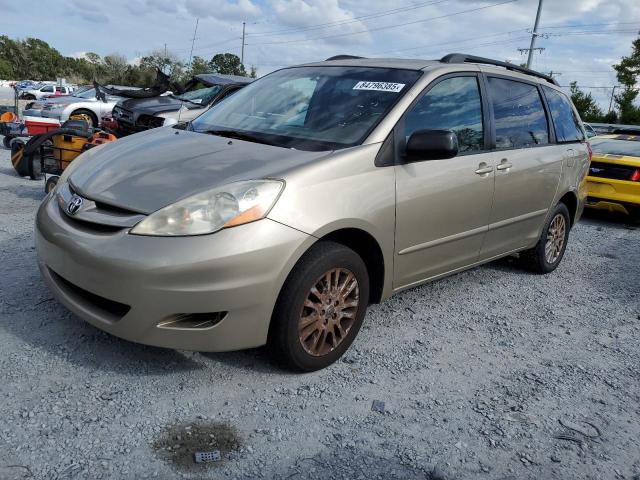 2010 TOYOTA SIENNA LE, 