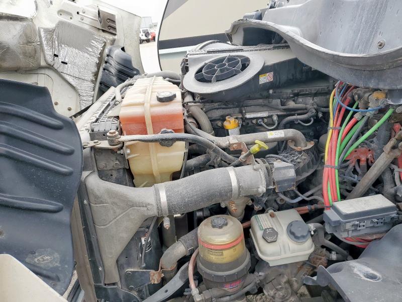 3AKJGHDV2JSJX1849 - 2018 FREIGHTLINER CASCADIA 1 Ақ фото 7