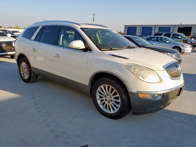 5GAKRAED2BJ386239 - 2011 BUICK ENCLAVE CX Biały zdjęcie 4