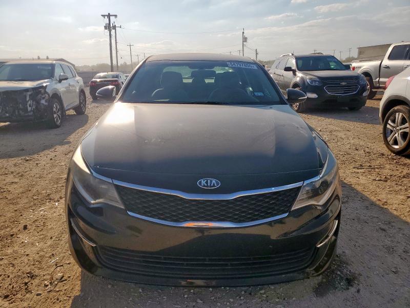 5XXGT4L30HG172185 - 2017 KIA OPTIMA LX 黑色 照片 5