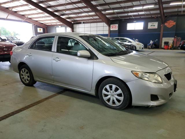2T1BU4EE8AC276507 - 2010 TOYOTA COROLLA BASE Silber Foto 4