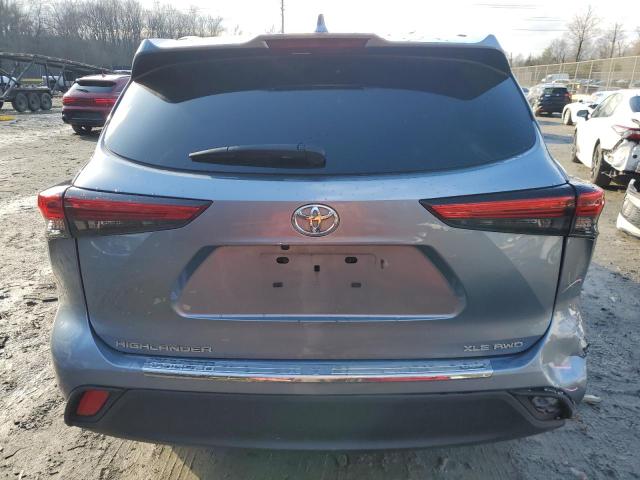 5TDGZRBH4NS246436 - 2022 TOYOTA HIGHLANDER XLE SILVER photo 6