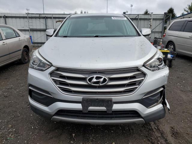 5XYZTDLBXJG539594 - 2018 HYUNDAI SANTA FE S Silber Foto 5