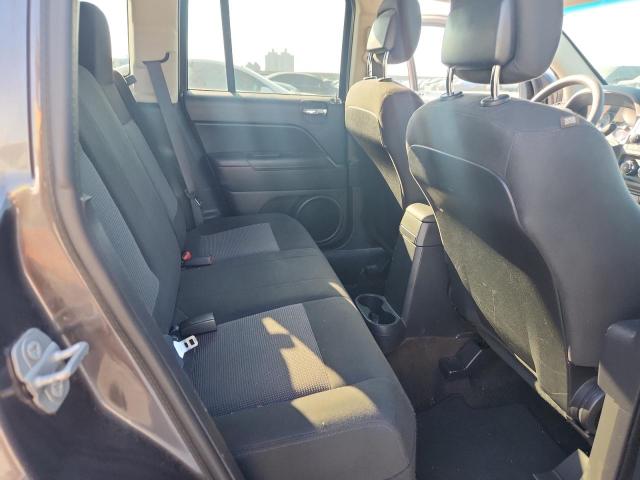 1C4NJCBAXFD284894 - 2015 JEEP COMPASS SPORT CHARCOAL photo 11