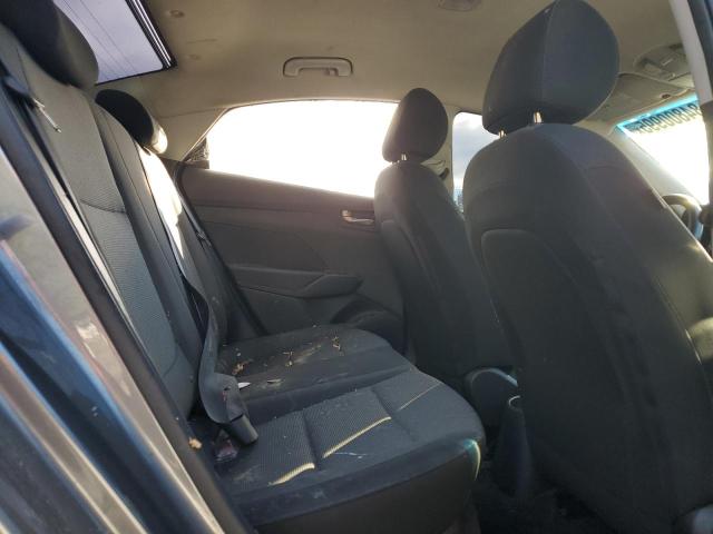 3KPC24A33JE014572 - 2018 HYUNDAI ACCENT SE SILVER photo 10