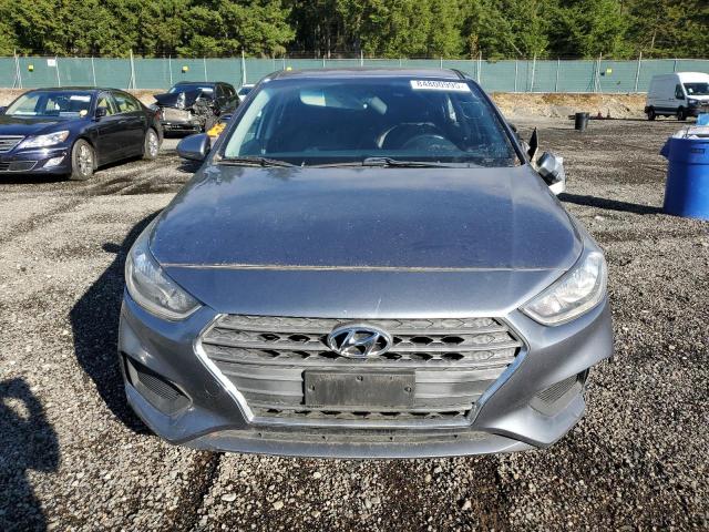 3KPC24A33JE014572 - 2018 HYUNDAI ACCENT SE SILVER photo 5