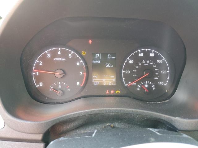 3KPC24A33JE014572 - 2018 HYUNDAI ACCENT SE SILVER photo 9