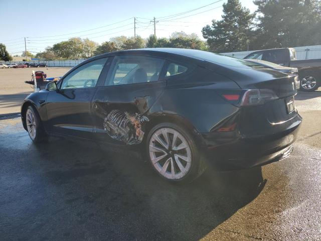 5YJ3E1EA8NF368537 - 2022 TESLA MODEL 3 黑色 照片 2