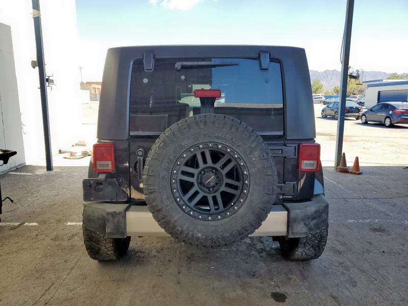1J4GA59138L573998 - 2008 JEEP WRANGLER U SAHARA BLACK photo 6