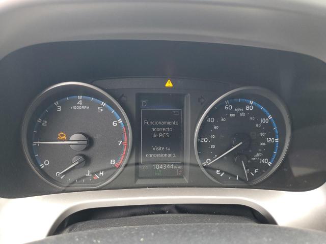 JTMZFREV3JD130587 - 2018 TOYOTA RAV4 LE ნაცრისფერი ფოტო 9