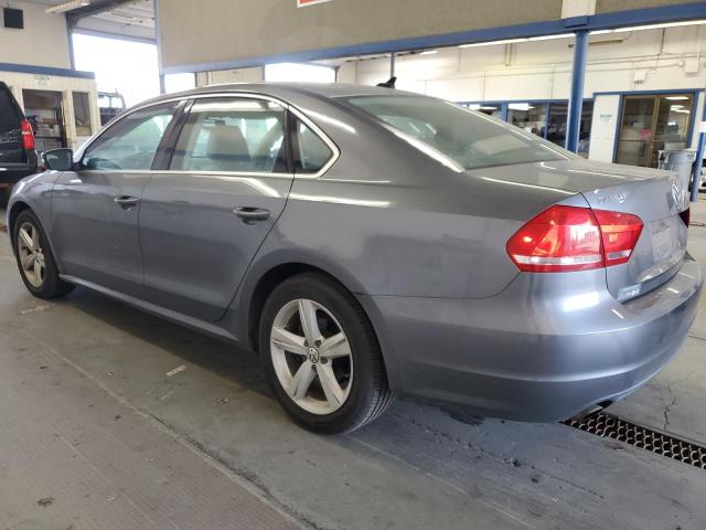 1VWBH7A33DC063291 - 2013 VOLKSWAGEN PASSAT SE GRAY photo 2
