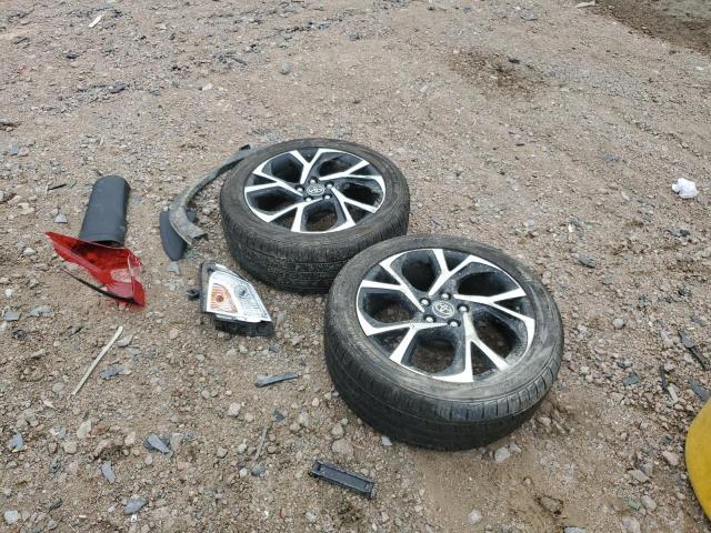 NMTKHMBX9KR077533 - 2019 TOYOTA C-HR XLE Boz foto 12