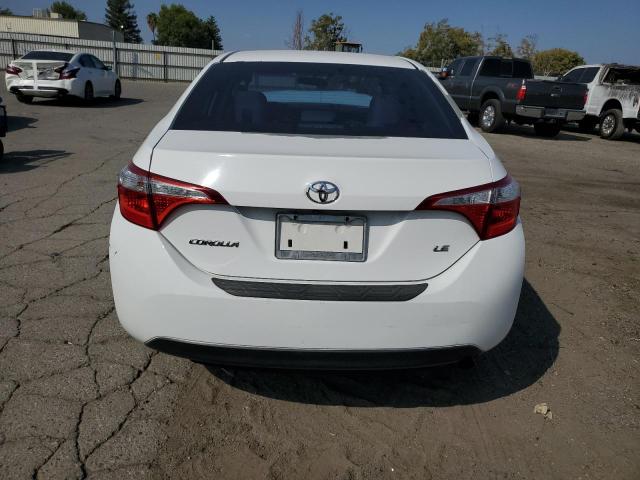 5YFBURHE8GP417917 - 2016 TOYOTA COROLLA L Weiß Foto 6