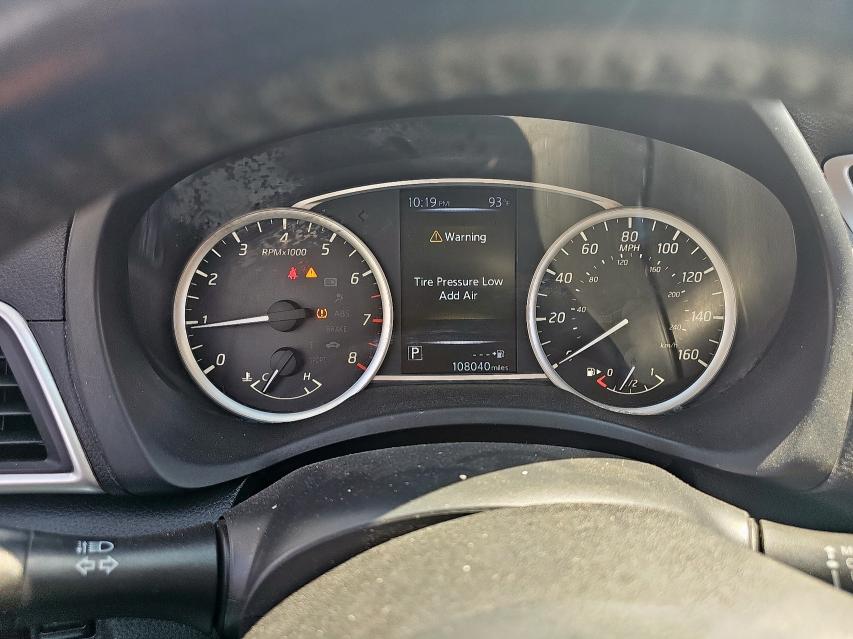 3N1AB7AP2HY220814 - 2017 NISSAN SENTRA S WHITE photo 8