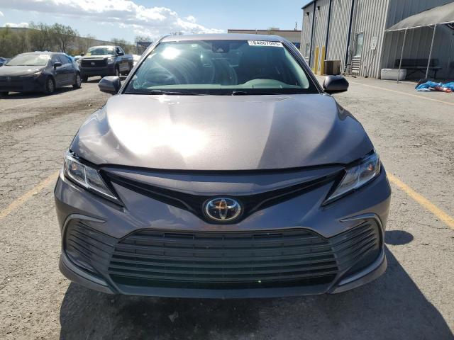 4T1C11AK2PU145586 - 2023 TOYOTA CAMRY LE GRAY photo 5