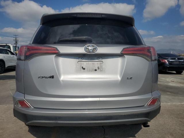 2T3ZFREVXGW246395 - 2016 TOYOTA RAV4 LE Gümüş foto 6