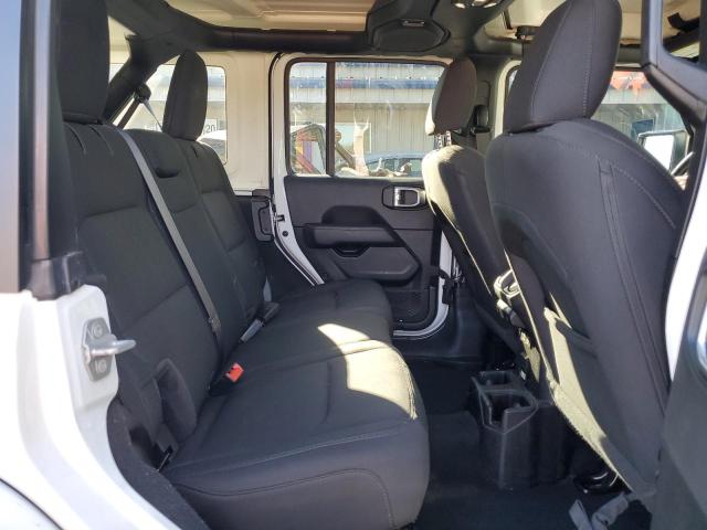 1C4HJXEN8LW175305 - 2020 JEEP WRANGLER U SAHARA WHITE photo 11