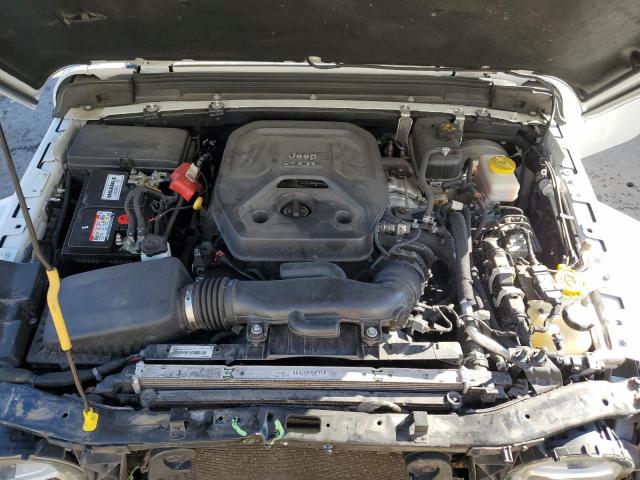 1C4HJXEN8LW175305 - 2020 JEEP WRANGLER U SAHARA WHITE photo 12