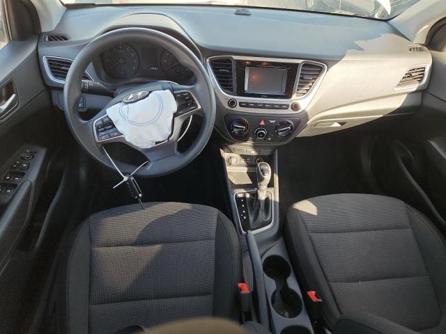 3KPC24A37JE012596 - 2018 HYUNDAI ACCENT SE Gümüş fotoğraf 8