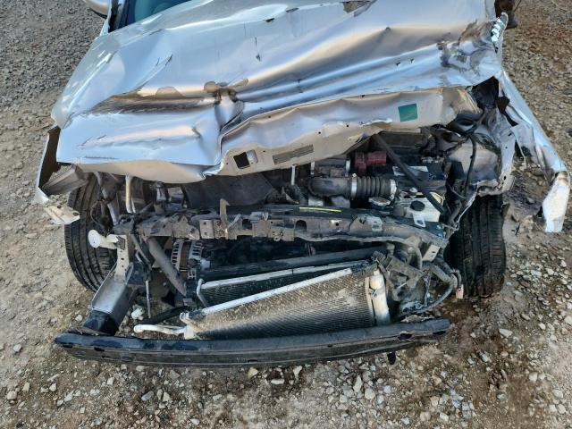 3N1CN7AP2JK443699 - 2018 NISSAN VERSA S Gümüş fotoğraf 11