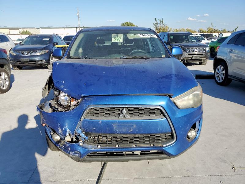 4A4AP3AU4FE008691 - 2015 MITSUBISHI OUTLANDER ES ლურჯი ფოტო 5