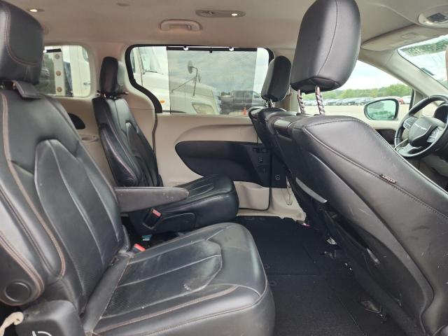 2C4RC1EG6HR634957 - 2017 CHRYSLER PACIFICA TOURING L PLUS BLACK photo 11