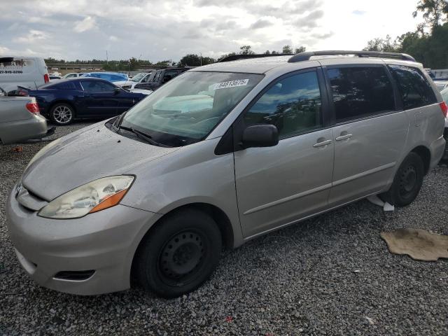 2009 TOYOTA SIENNA CE, 