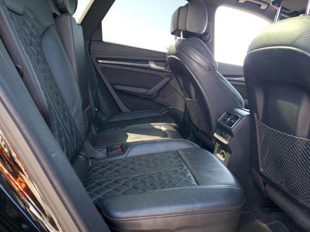 WA1C4AFY7J2218652 - 2018 AUDI SQ5 PRESTIGE BLACK photo 11